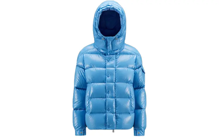 

Moncler Женский пуховик, цвет sky blue