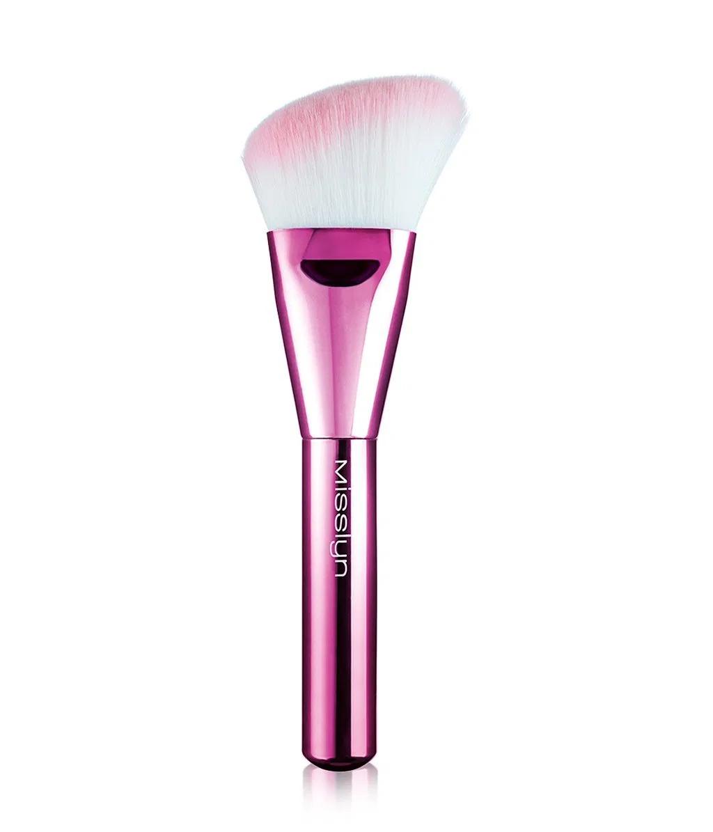 Кисть для контуринга лица «Face Shaping Brush» от Misslyn Misslyn