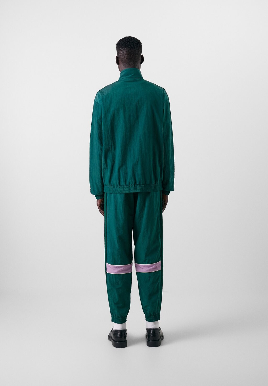 

Тренировочная куртка 80S adidas, темно-зеленый