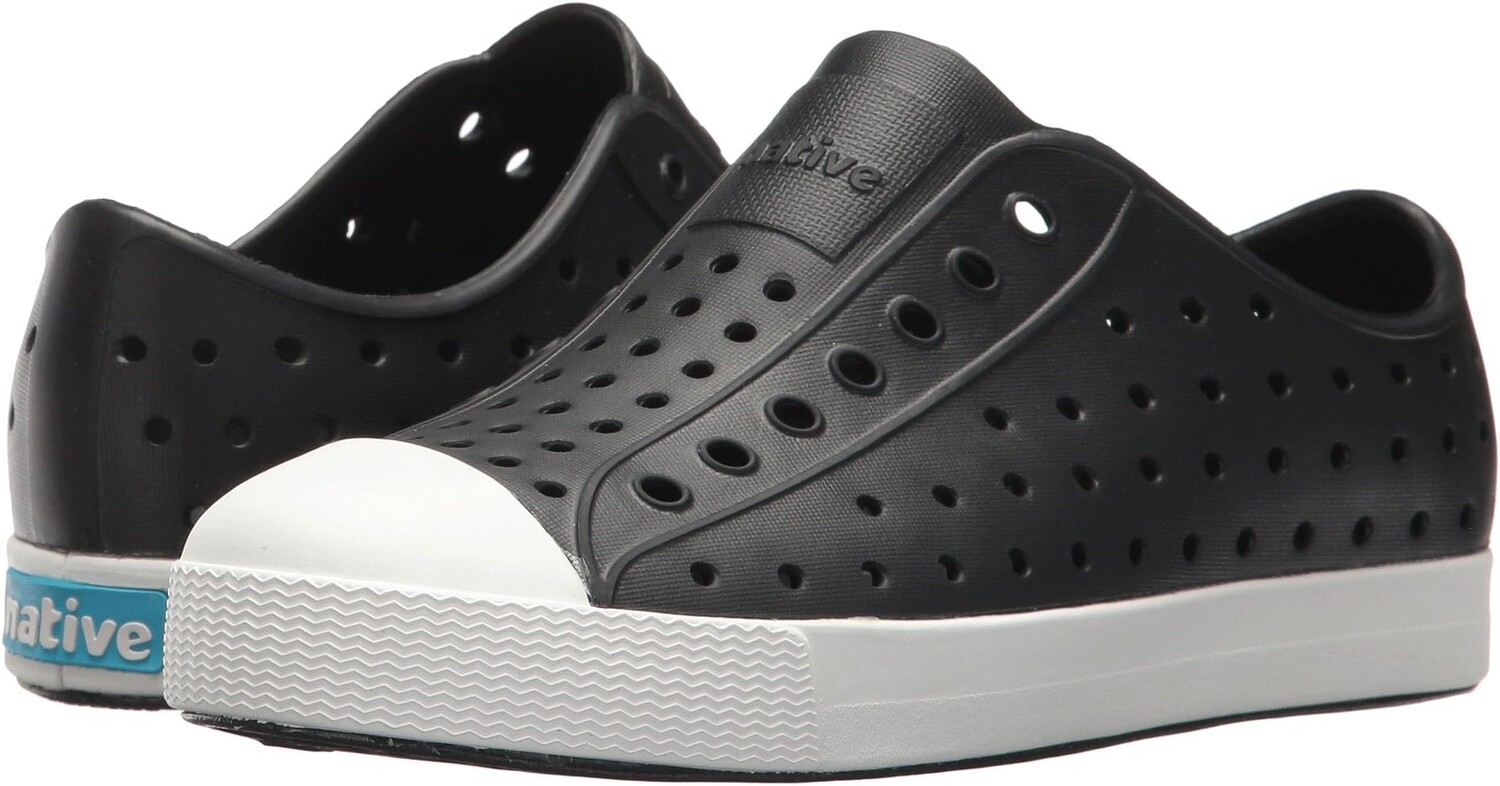 

Кроссовки Jefferson Slip-on Sneakers Native Shoes Kids, цвет Jiffy Black/Shell White