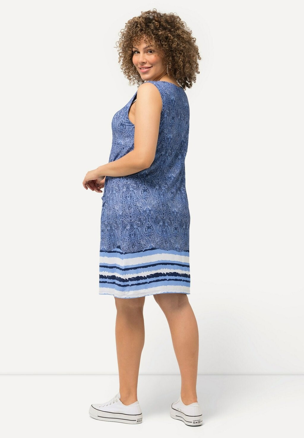 

Дневное платье SLEEVELESS PAISLEY SWING Ulla Popken, светло-голубой