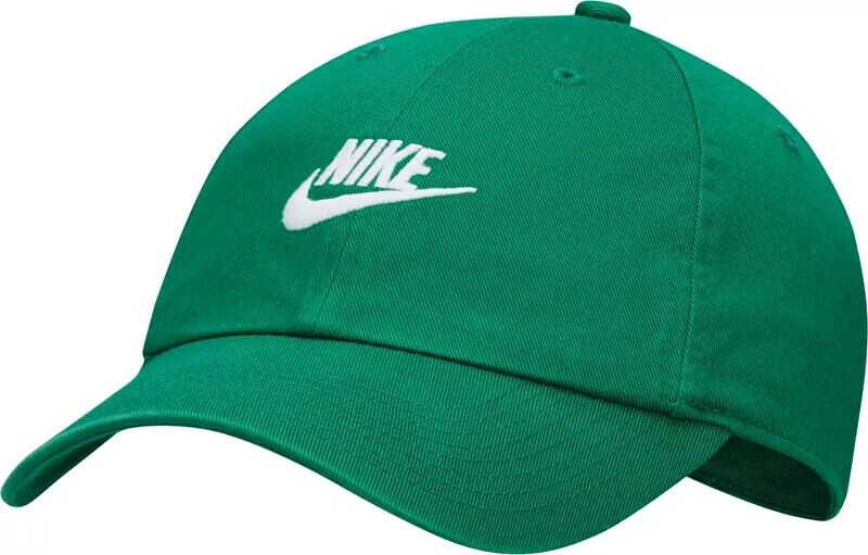 

Шапка Nike Club Futura