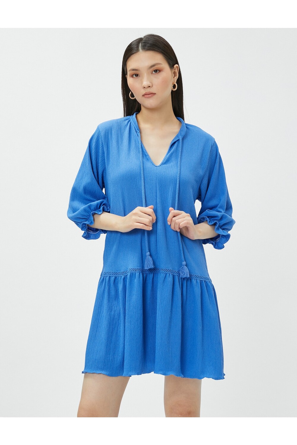 

Великолепное мини-платье с воротником и кисточками Koton, синий