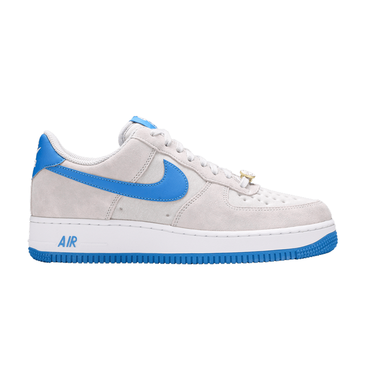 

Кроссовки Nike Air Force 1 '07 LV8 EMB 'Grey Fog Light Photo Blue', белый