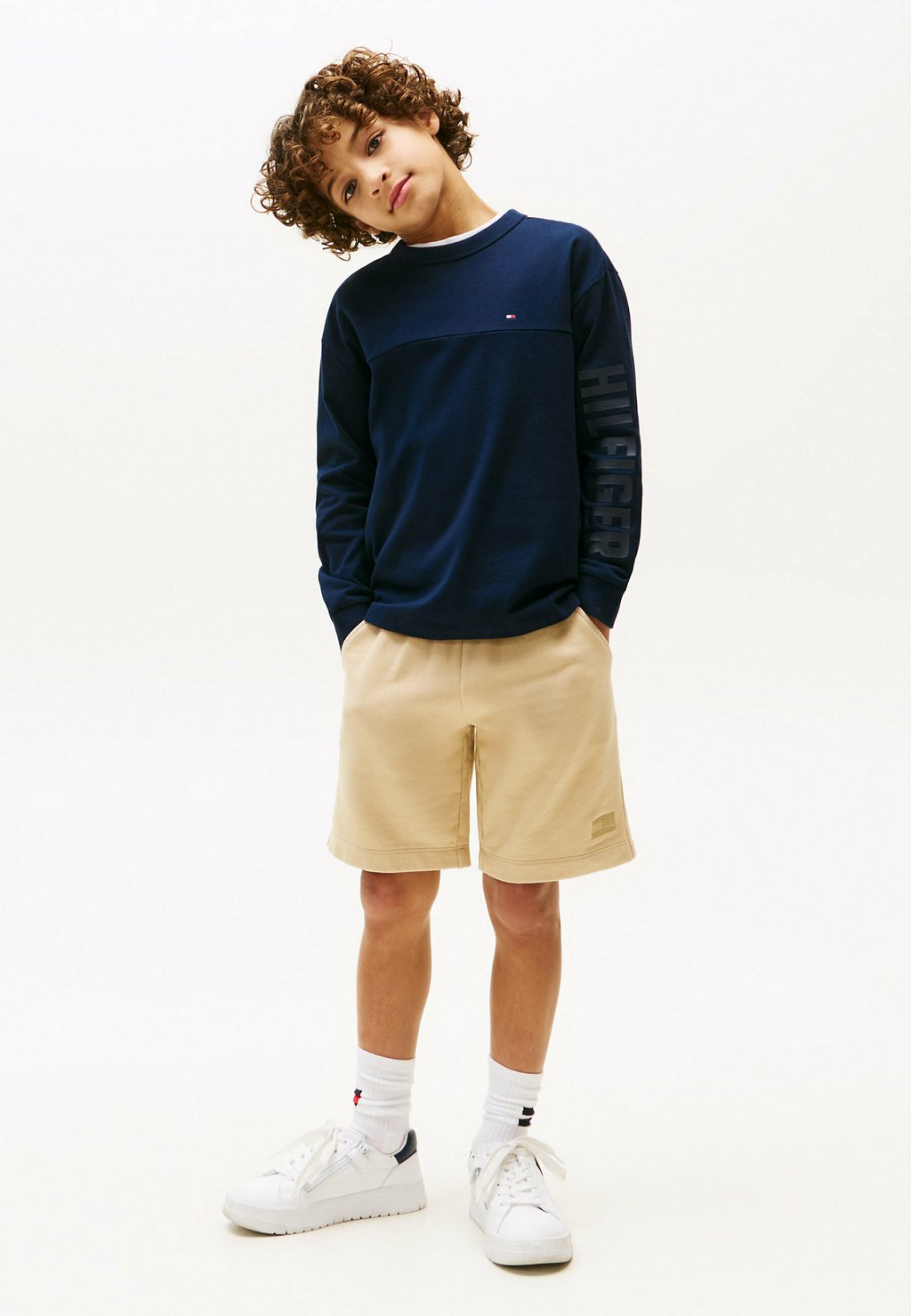 

Футболка с длинным рукавом LOGO GRAPHIC Tommy Hilfiger, темно-синий