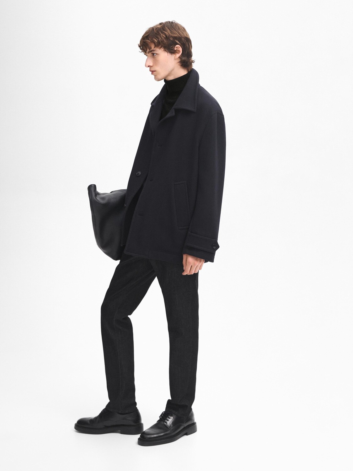 

Короткое пальто из смеси шерсти темно-синего цвета Massimo Dutti, синий, Черный, Короткое пальто из смеси шерсти темно-синего цвета Massimo Dutti, синий