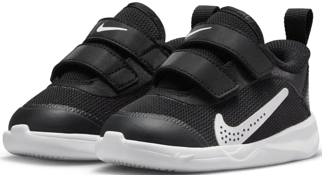 

Кроссовки Nike "Omni Multi-Court (TD)" с застежками-липучками, черно-белый