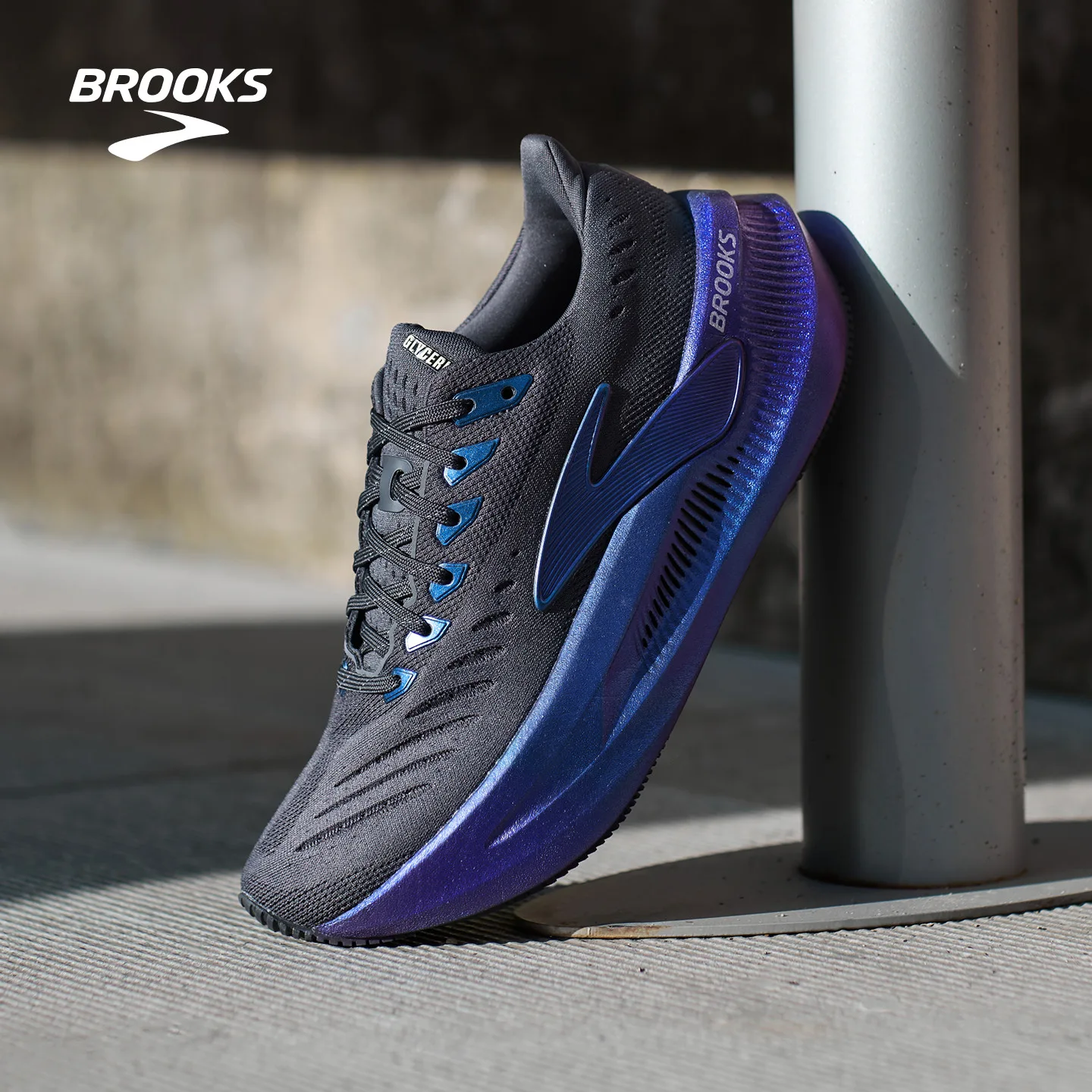 Кроссовки для марафона Low top с амортизацией Unisex Brooks, iron серый/iridescent — фото 3