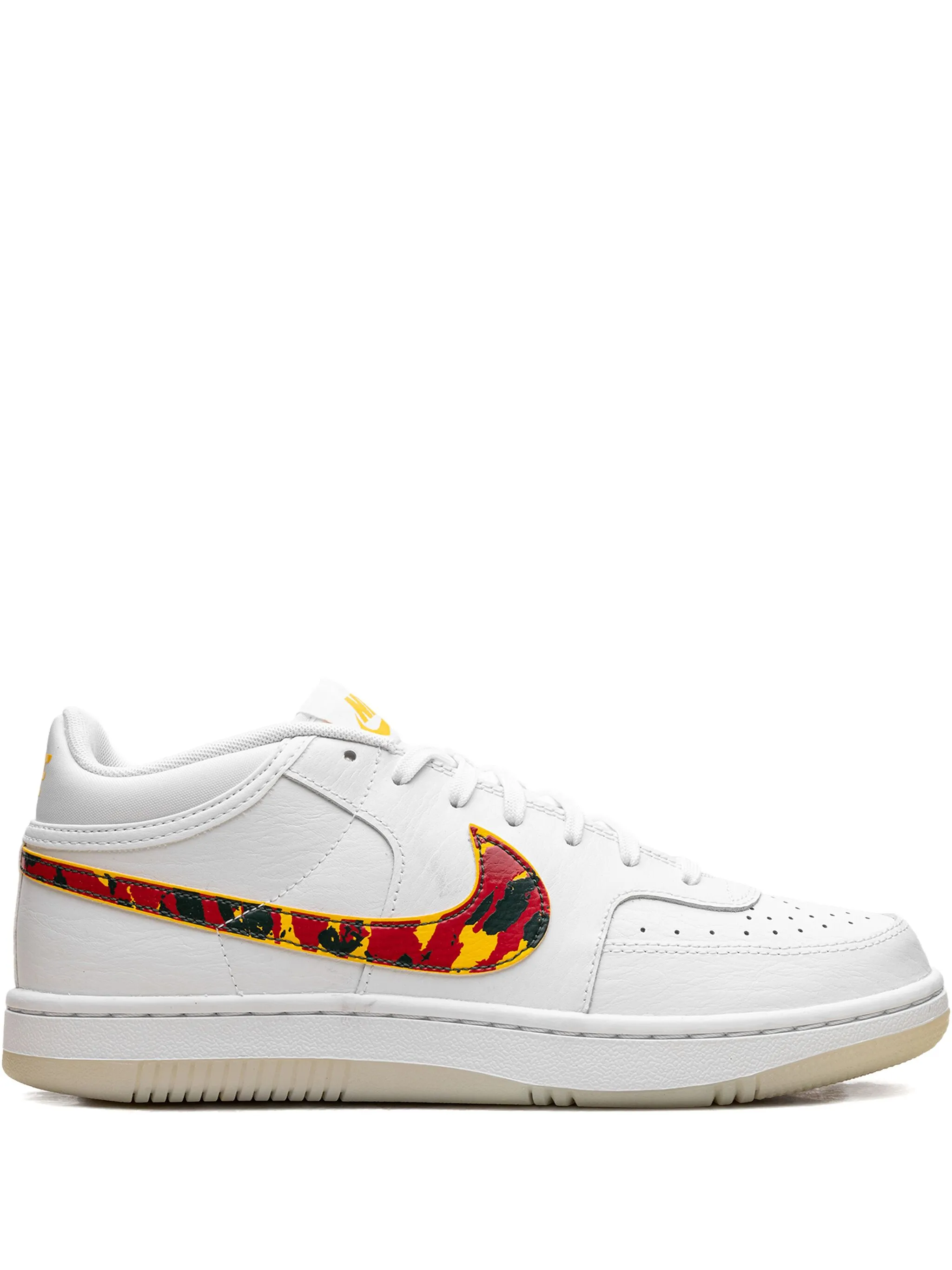 

Кроссовки Sky Force 3/4 White/Red/Camo Swoosh Nike, белый