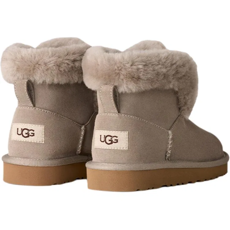 Детские зимние ботинки Classic Novelty Snow Boots UGG серые — фото 4