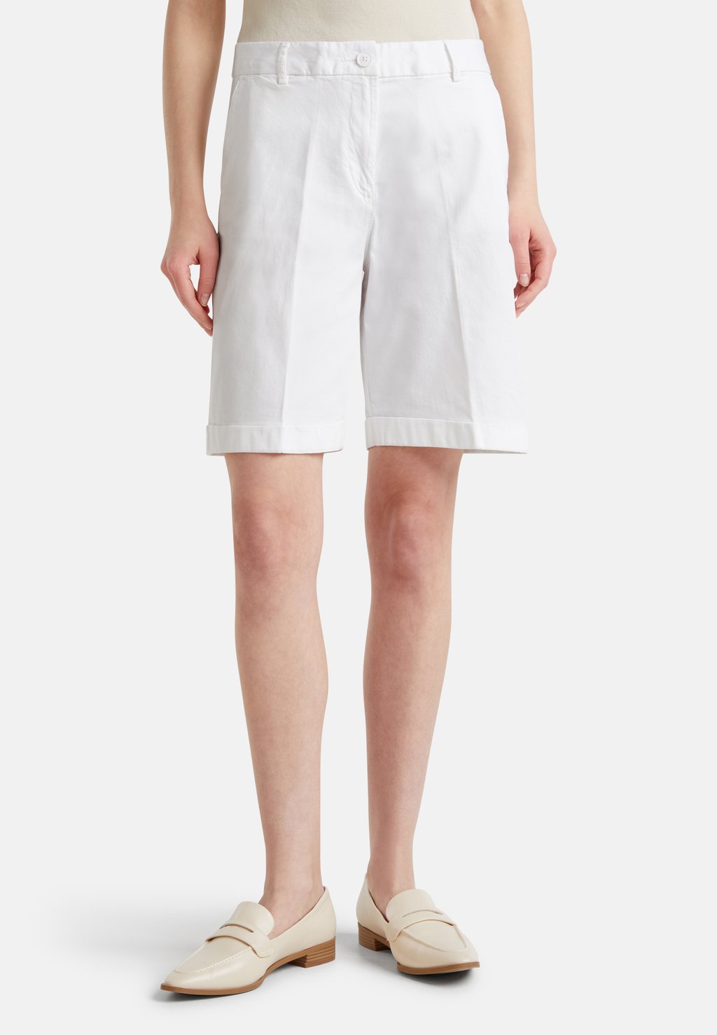 

Шорты BERMUDAS WITH CUFF IN STRETCH United Colors of Benetton, белый