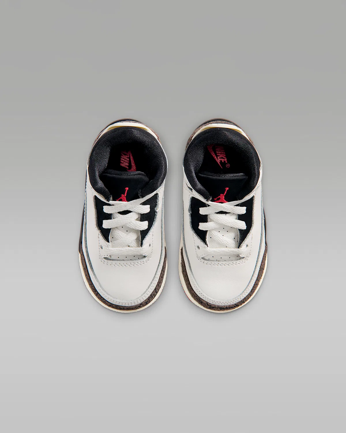 Детские кроссовки Jordan 3 "World's Best", Sail/University Red/Pale Ivory/Black — фото 4