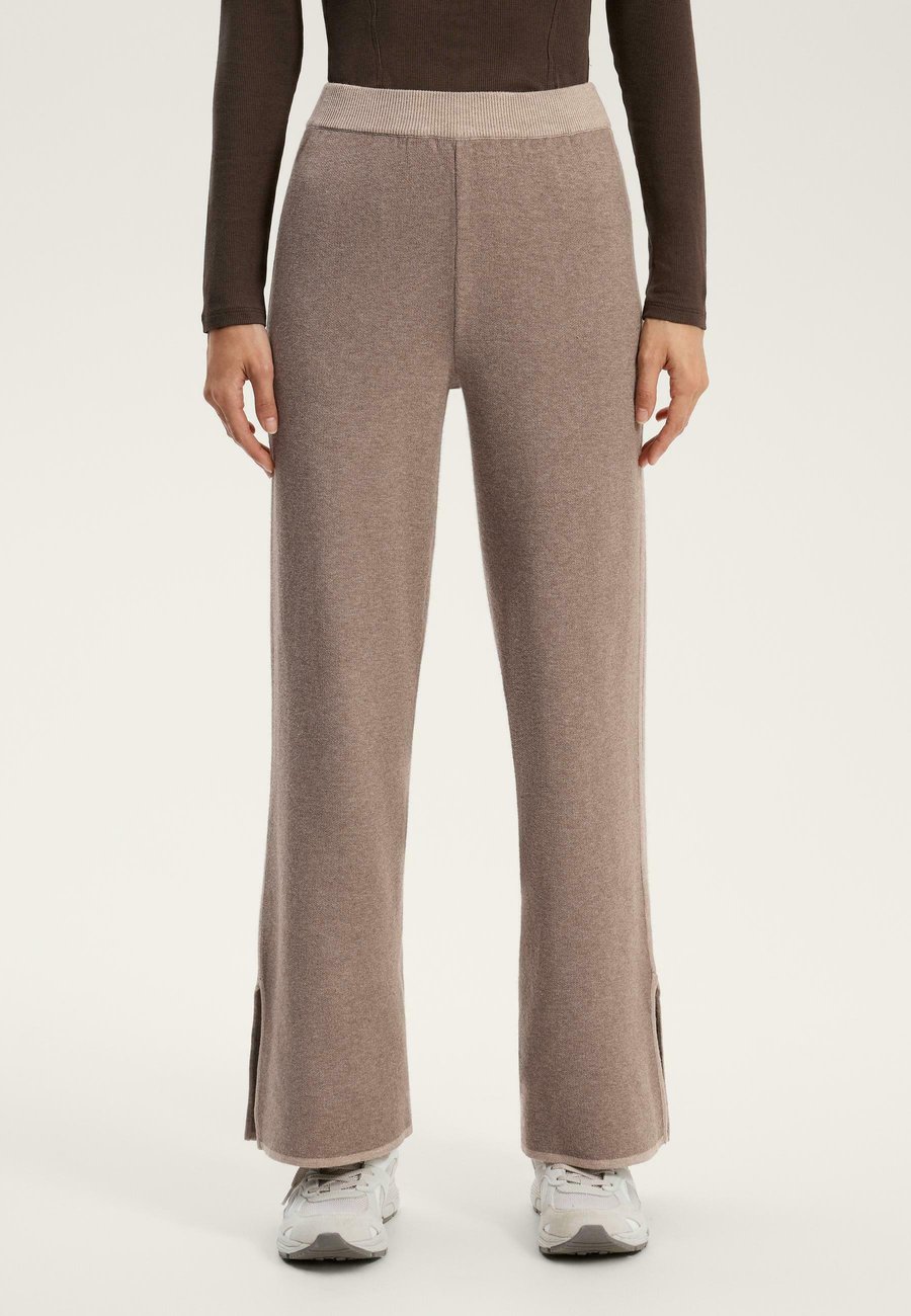 

Брюки OYSHO CONTRAST PIPING, Pink