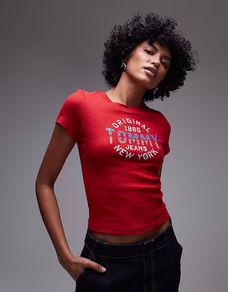 

Футболка Tommy Jeans USA Central с логотипом красного цвета