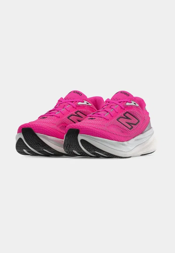 Кроссовки для бега по шоссе New Balance 1080V15, розовый хит/черный — фото 3