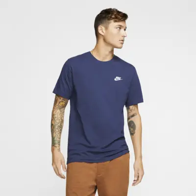 

Футболка Nike Sportswear Club, цвет Midnight Navy/White