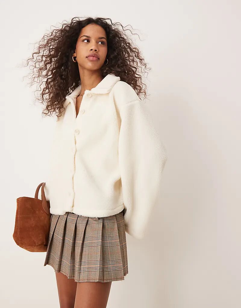 

Кардиган ASOS DESIGN с длинными рукавами из искусственного меха цвета экрю
