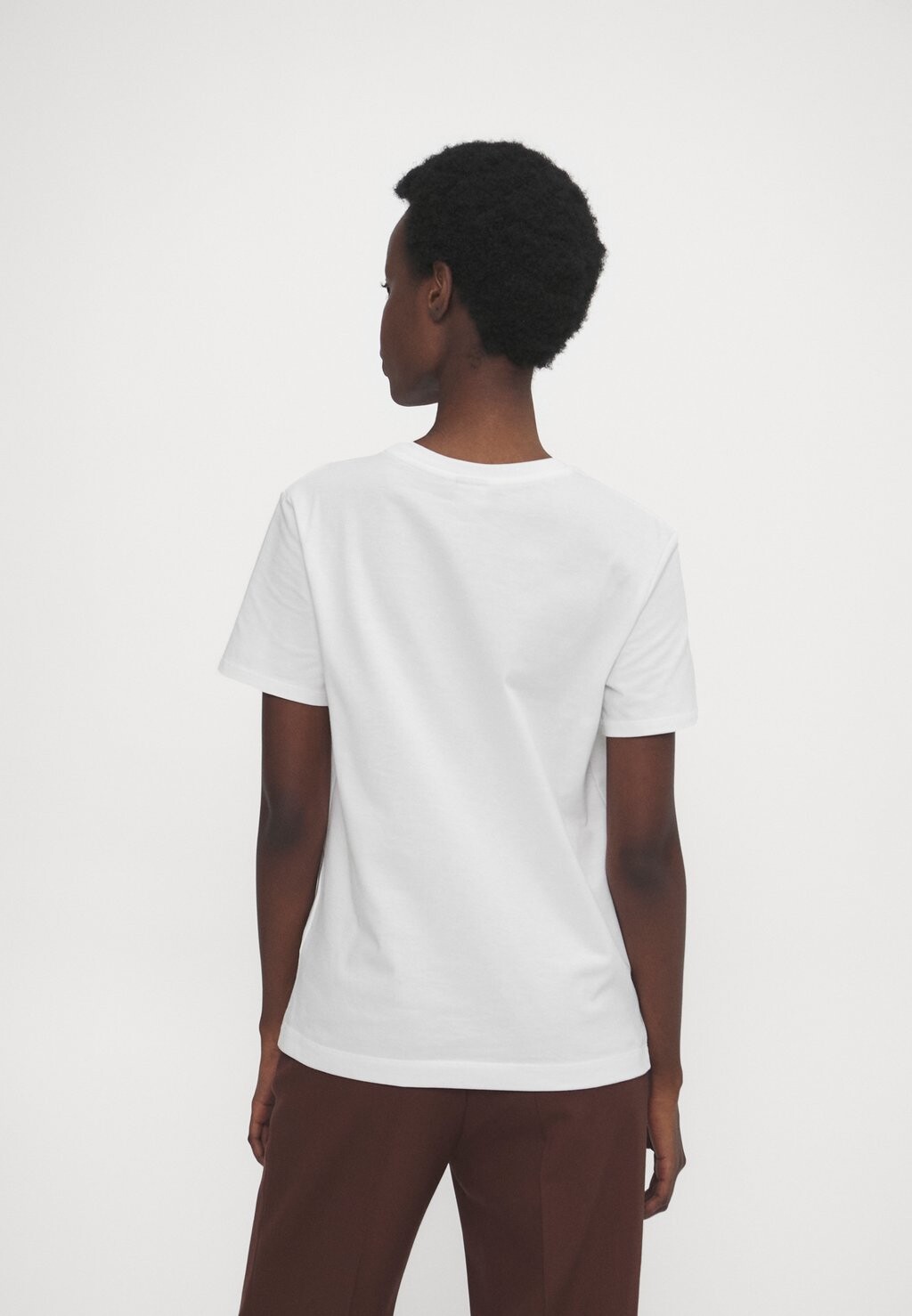 

Базовая футболка WOMENS SWIRL LOGO PS Paul Smith, белый