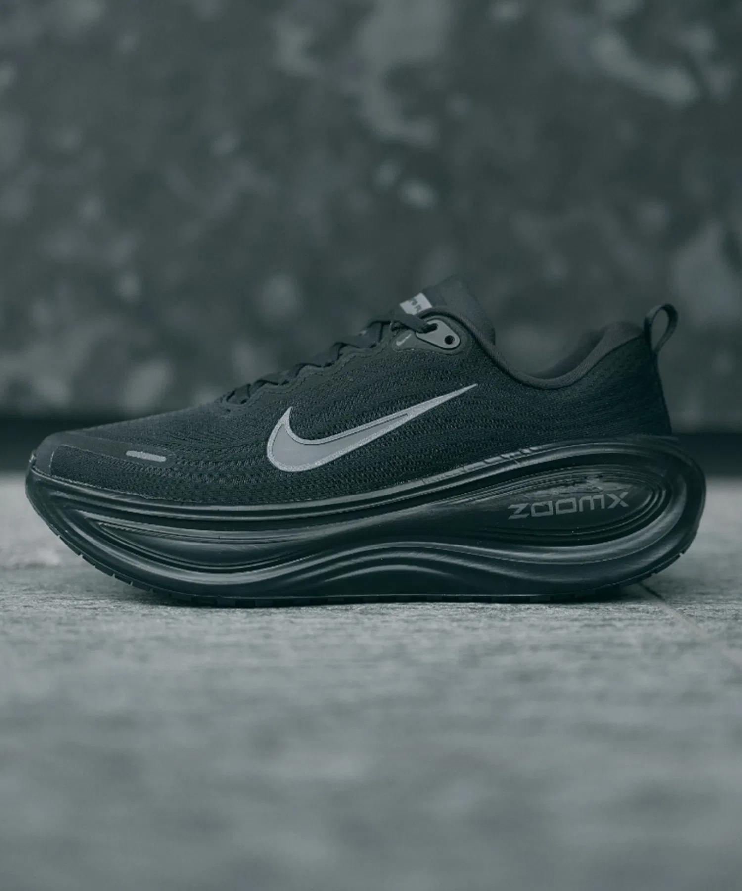 Мужские кроссовки Nike Vomero Plus — фото 4