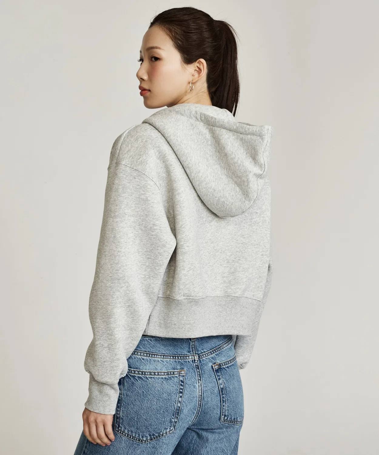Женский свободный флисовый худи с полной застежкой-молнией Nike Sportswear Phoenix Fleece, утепленный, серый — фото 2