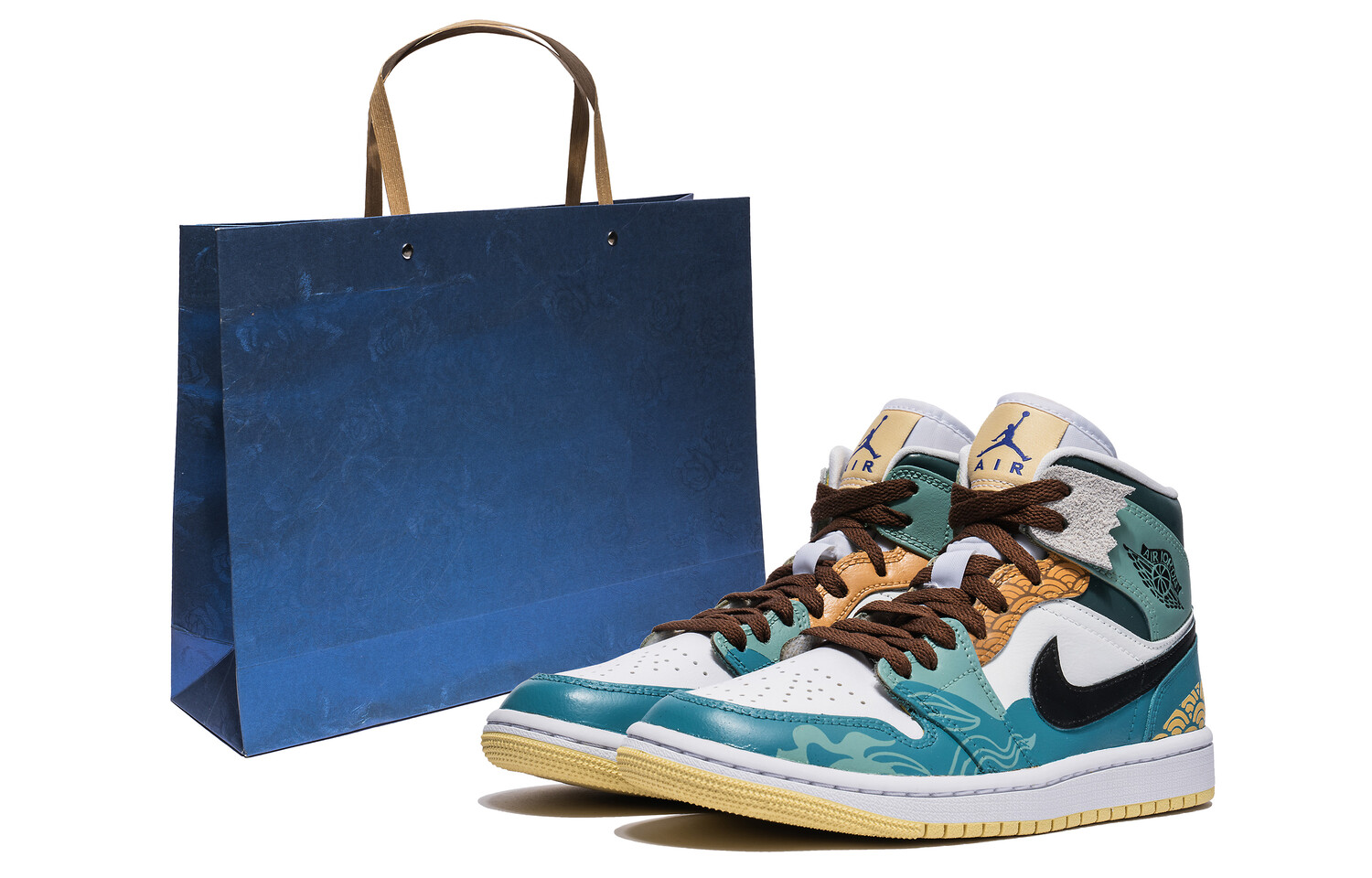 

Баскетбольные кроссовки Air 1 Vintage женские высокие, цвет голубой/белый Jordan