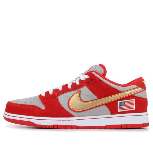 

Кроссовки sb dunk low Nike, красный