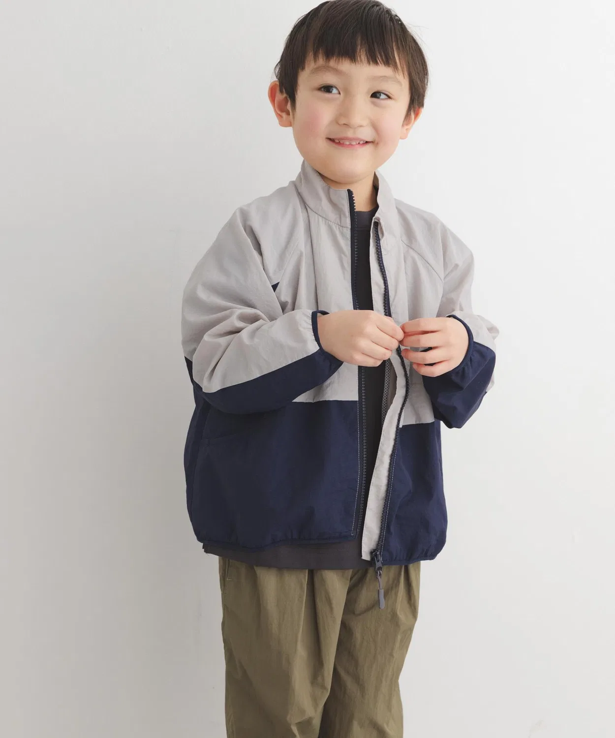 Ветровка детская складная, на молнии, без капюшона, серый