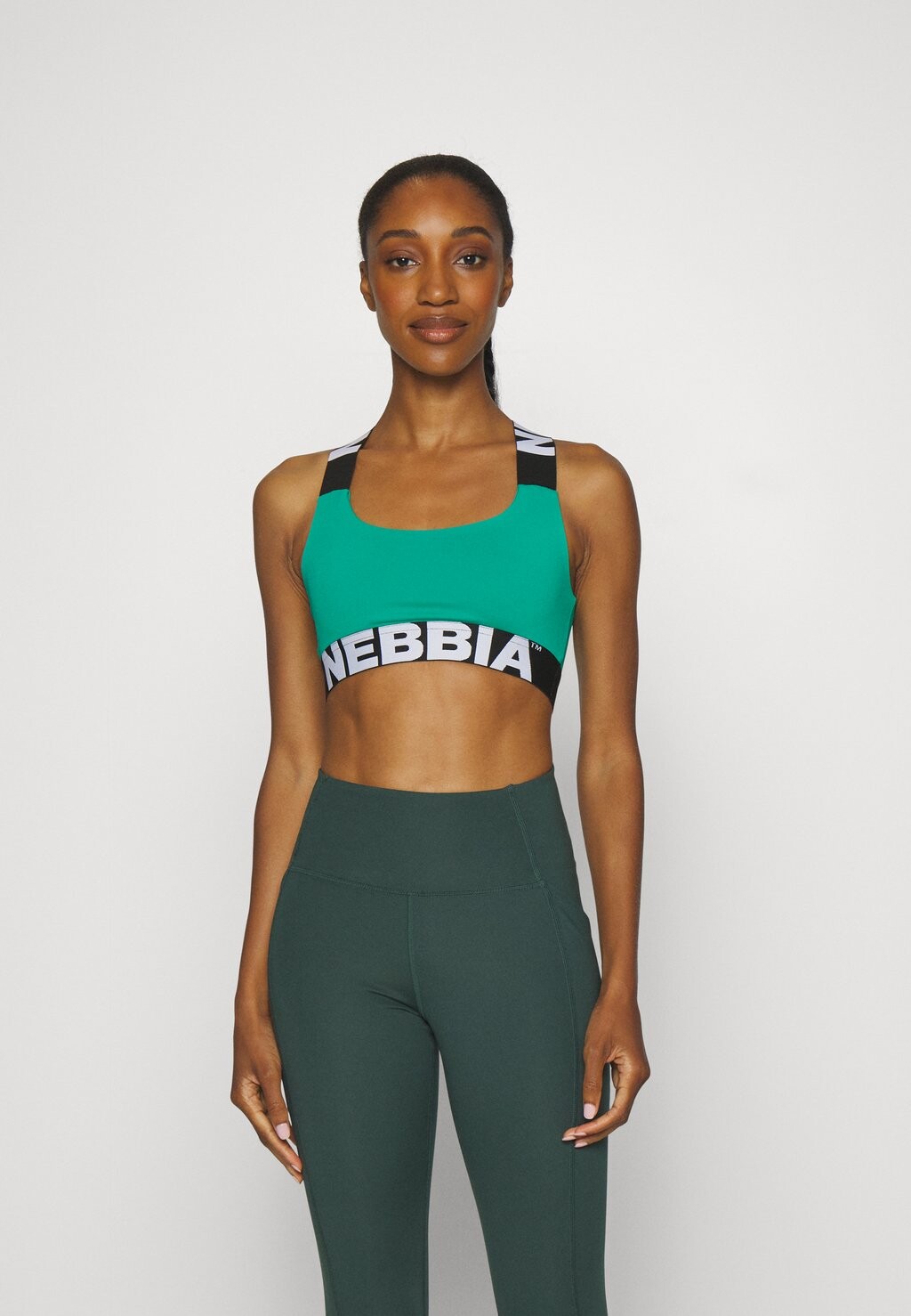 

Спортивный бюстгальтер средней поддержки WOMENS Nebbia, цвет green