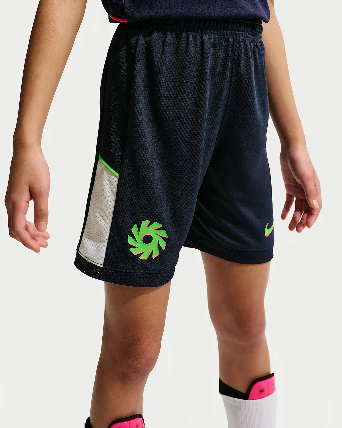 Детские большие футбольные шорты Nike Dri-FIT Erling Haaland Academy, Obsidian/White/Green Strike/Green Strike — фото 3