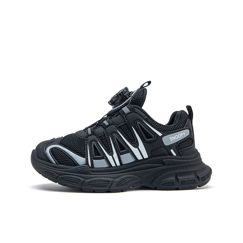 

Скользостойкие амортизирующие износостойкие дышащие детские повседневные туфли черные Kids' SNOOPY