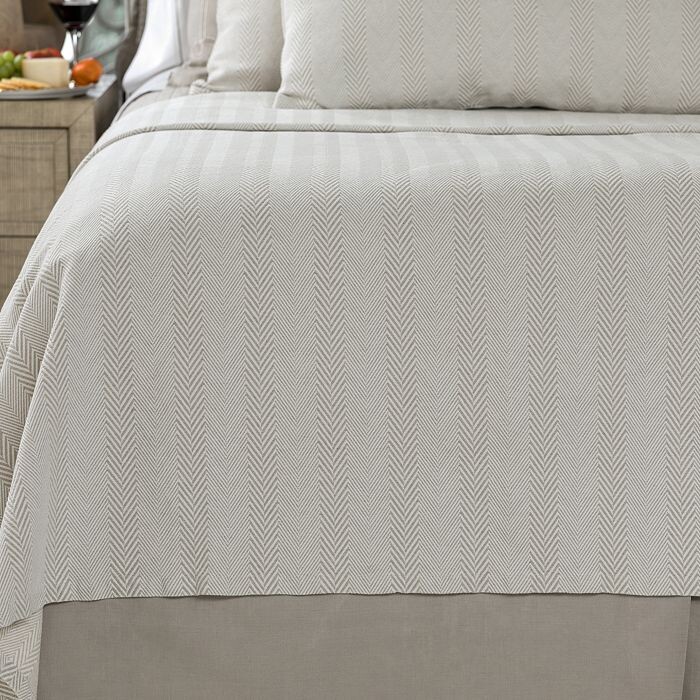 

Lili Alessandra Chevron Роскошная европейская подушка, белый