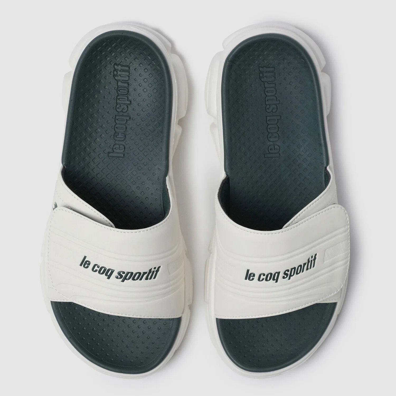 Мужские бежевые слайды Venture от Le Coq Sportif