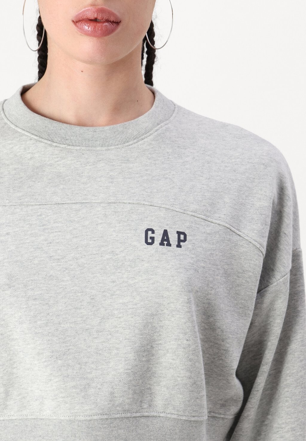 

Толстовка DROP SHOULDER SUPER CROP CREW NECK GAP, черный