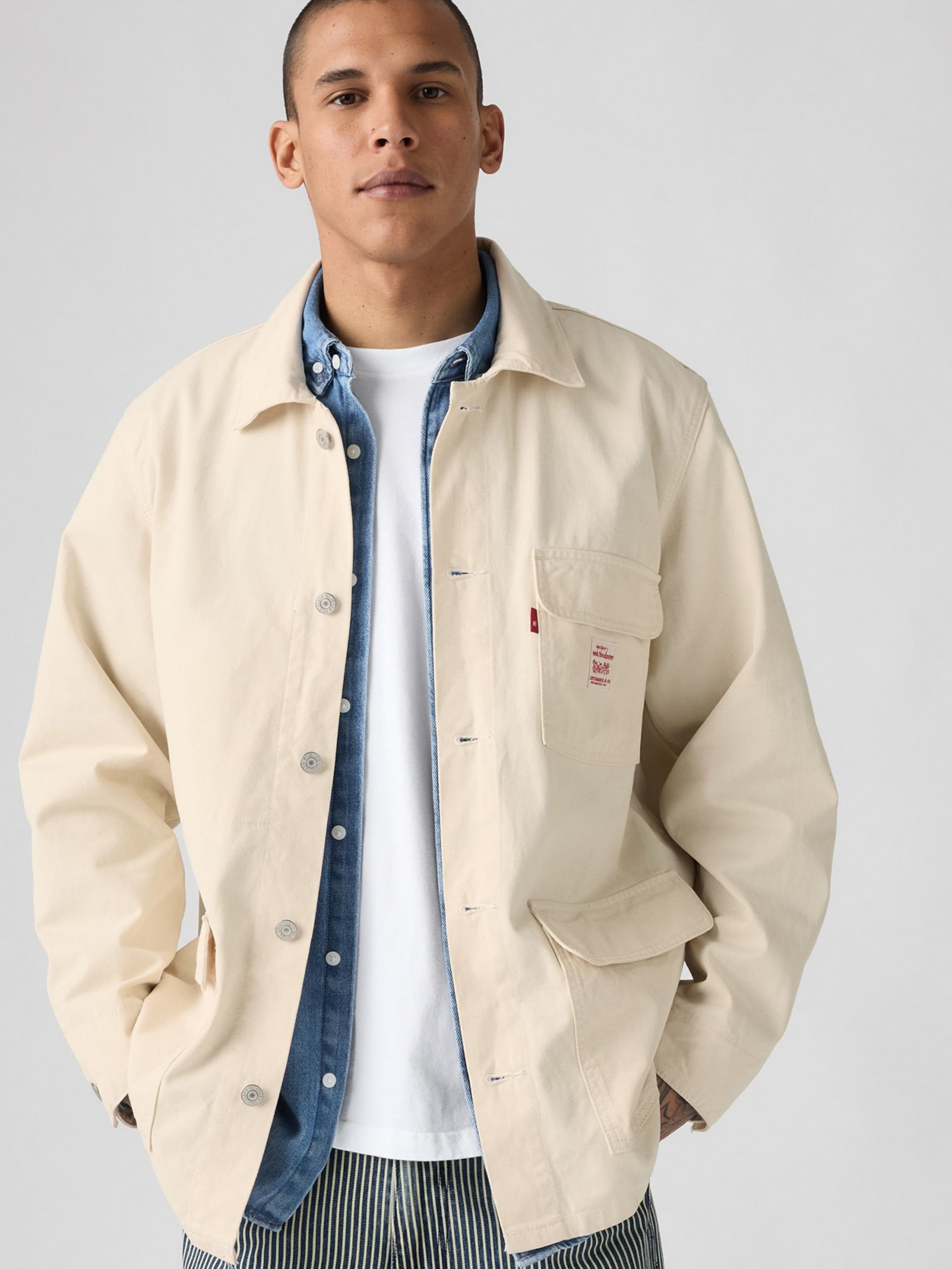 LEVI'S  Куртка для межсезонья в цвете экрю — фото 4