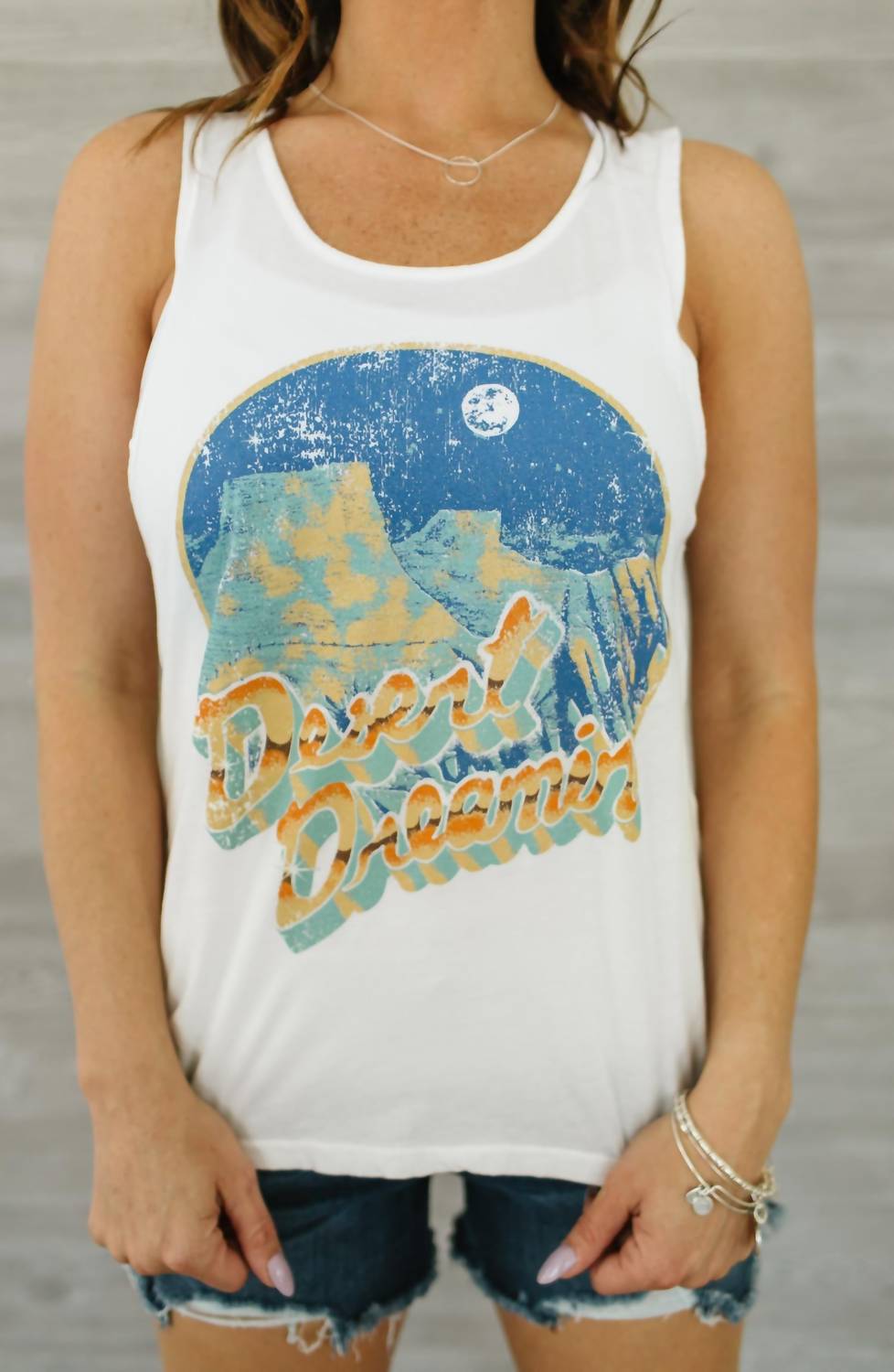 

Майка Desert Dreamin Graphic в белом цвете BANDIT BRAND