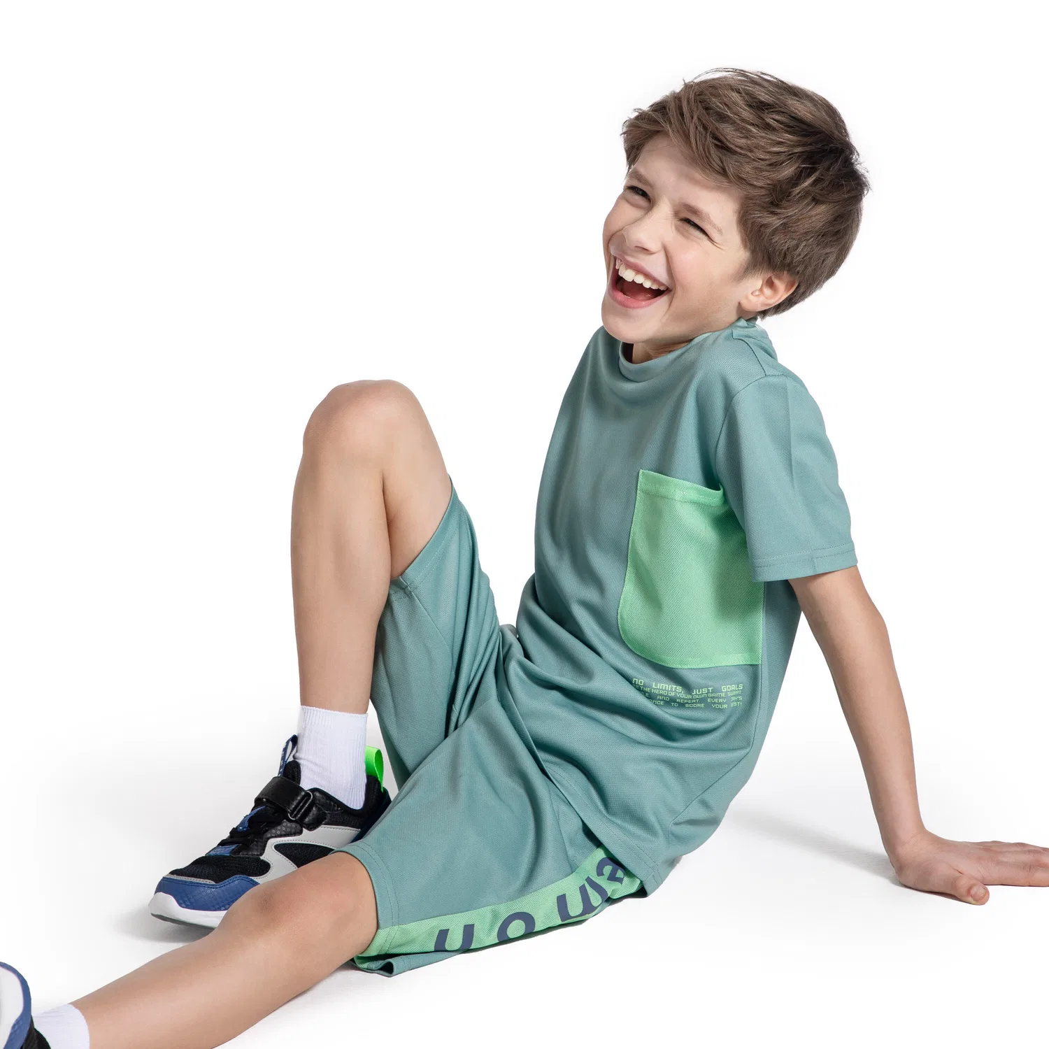 Детские спортивные шорты с принтом Kinder Trainingsshort Shorts WL5 Lemon Explore, Olivgrun — фото 2