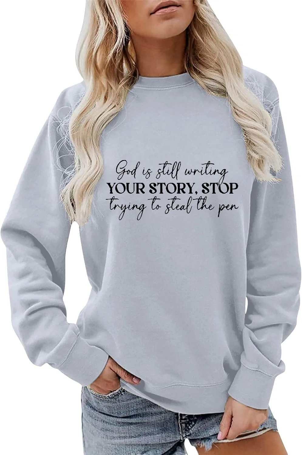 Женский свитшот с принтом God Is Still Writing Your Story, серый