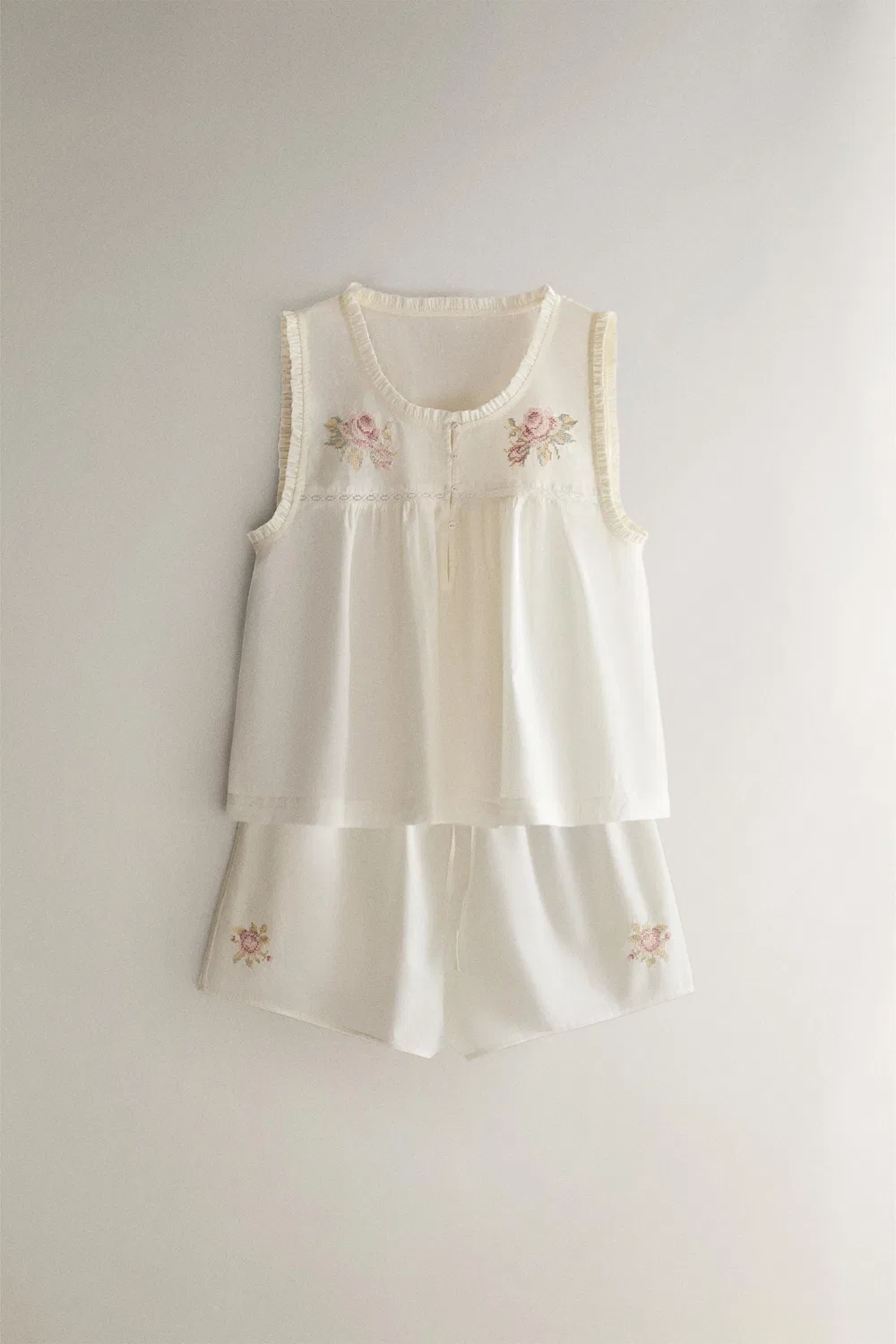 Шорты с цветочной вышивкой ZARA, Oyster-white — фото 4