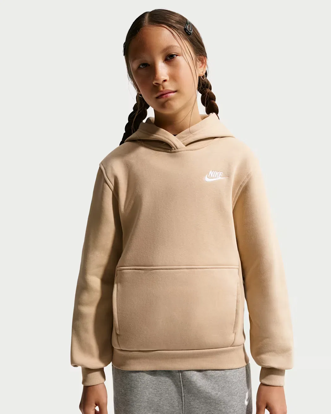 Толстовка с капюшоном для детей постарше Nike Sportswear Club Fleece, Linen/White — фото 2