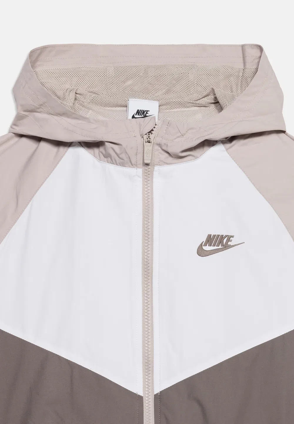 Унисекс - легкая куртка Nike Sportswear, Moon Particle/Cave Stone/White — фото 3