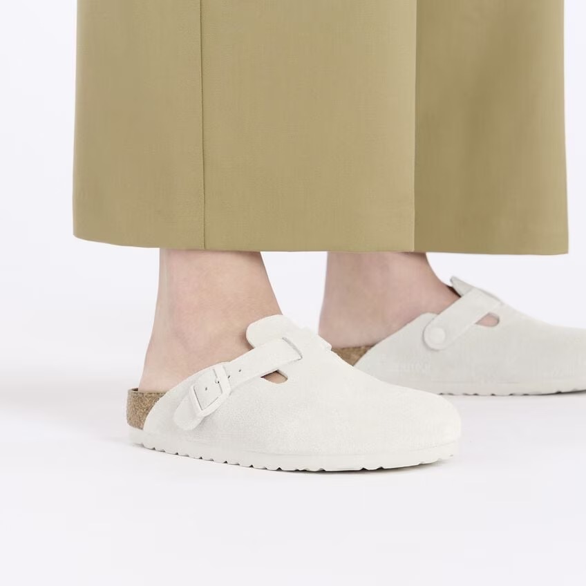 Сандалии-клоги Birkenstock Boston Soft Footbed Suede Leather, кремовый — фото 2