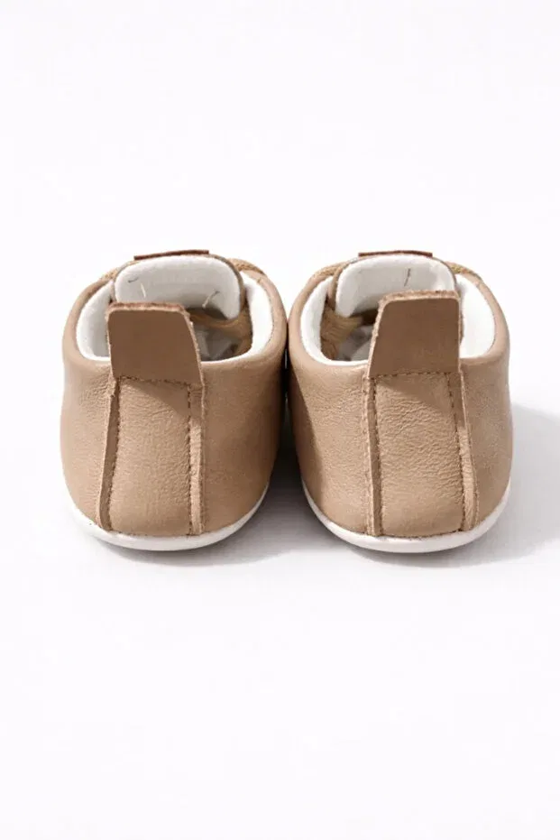 Детские ботиночки для девочек кожаные с ортопедической стелькой Classic slip-on Pufien, Beige — фото 4