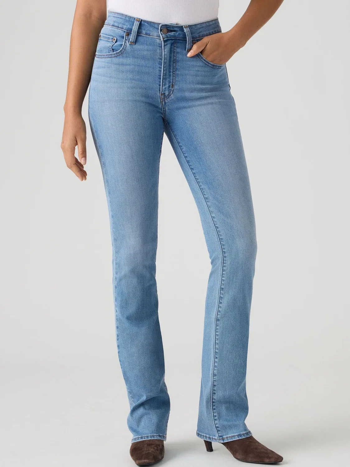 Джинсы Levi's True Blue Mid 725 с высокой посадкой Bootcut