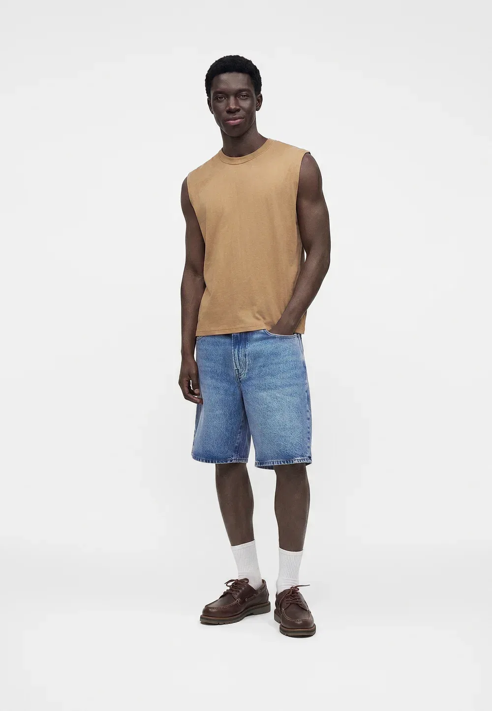 Свободные джинсовые шорты Gap, Medium Wash — фото 2