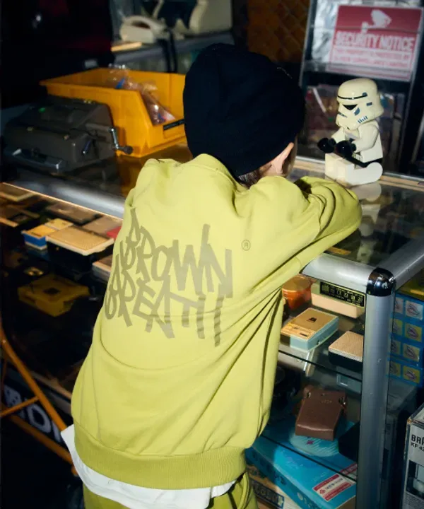 Свитшот детский с принтом Brownbreath Kids, лайм