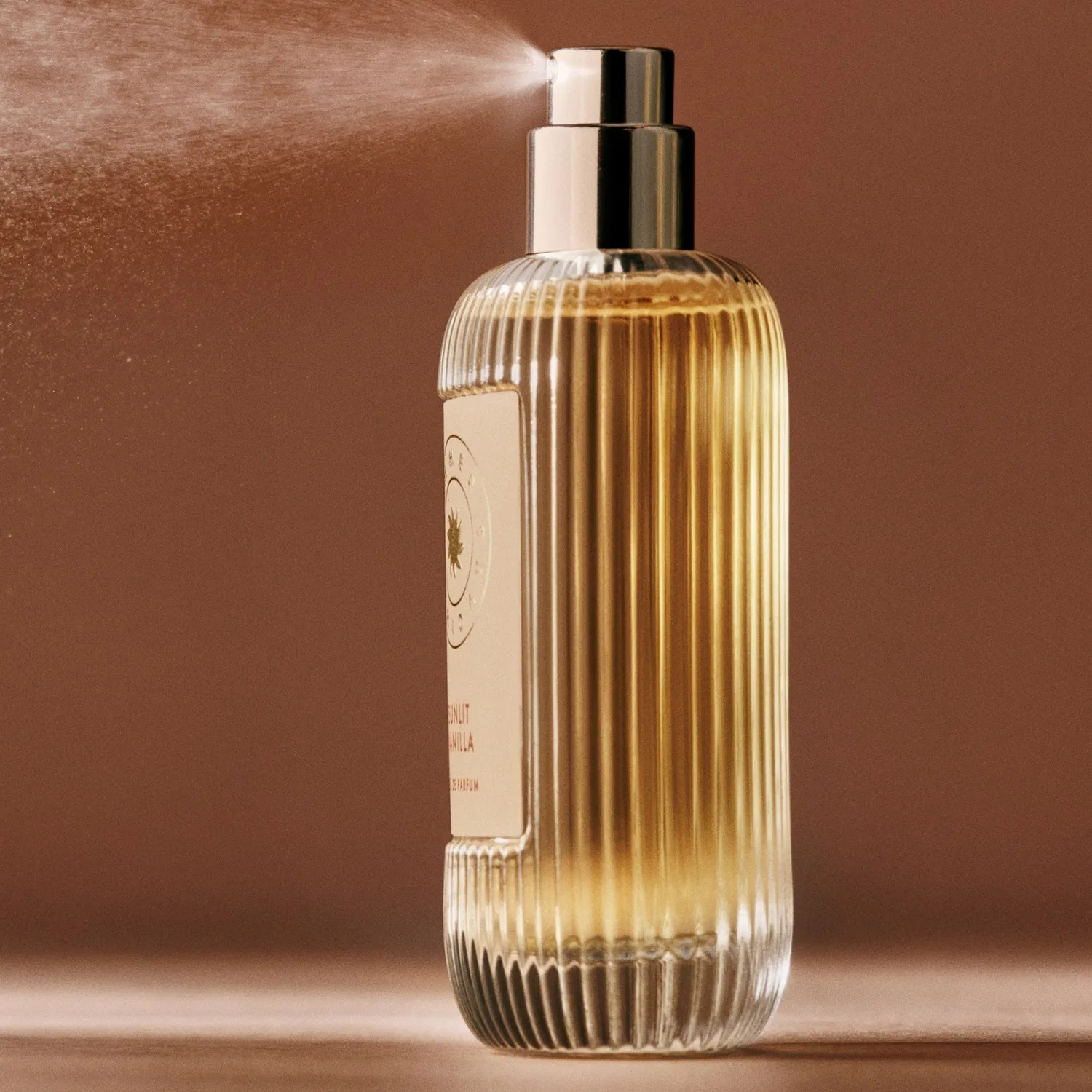 Парфюмированная вода Sunlit Vanilla Fine Fragrance, 50 мл, SUMMER FRIDAYS — фото 3