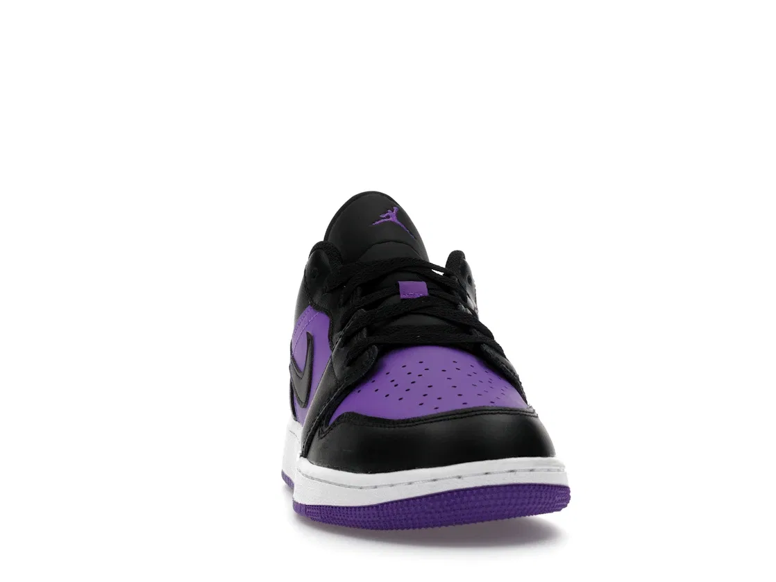 Детские кроссовки с замшевым верхом Jordan 1 Low, Purple Venom/Black/White — фото 2