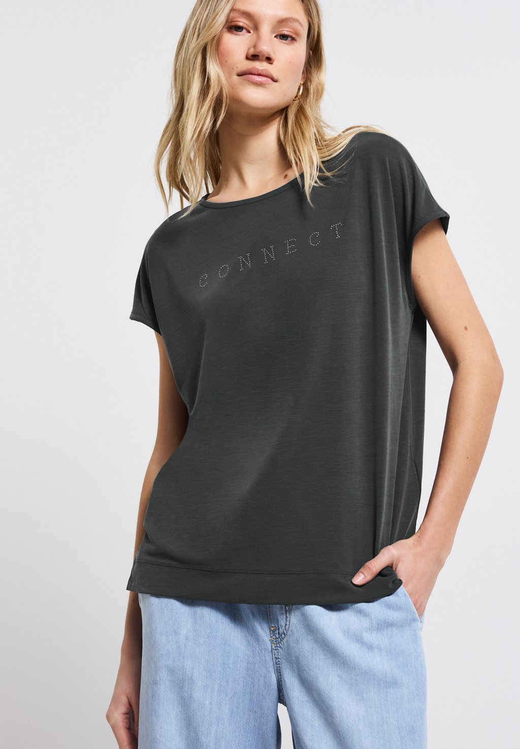 

Футболка с принтом LOOK MIT WORDING Street One, темно-серый