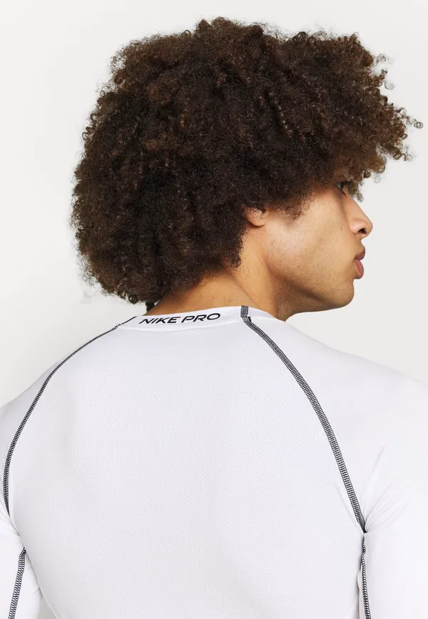 Спортивная футболка Nike Performance, White/Black — фото 4