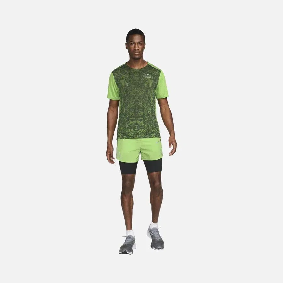 Футболка спортивная с коротким рукавом Nike Dri-Fit Run Division Rise 365, Зеленый — фото 2